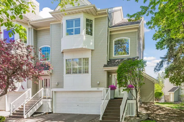 $399,000 | 921 Fairfield Way, Minnetonka, MN 55305