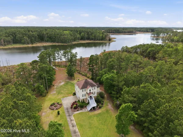 $599,900 | 223 Bailey Pointe Drive, Belhaven, NC 27810
