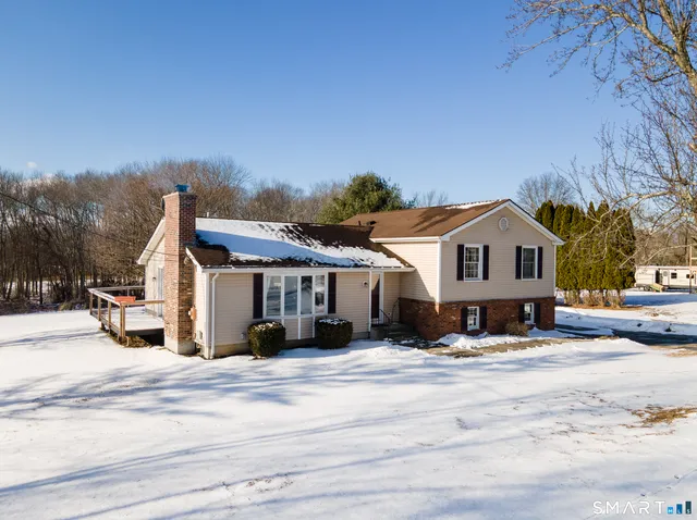 $424,700 | 110 Pautipaug Hill Road, Sprague, CT 06330