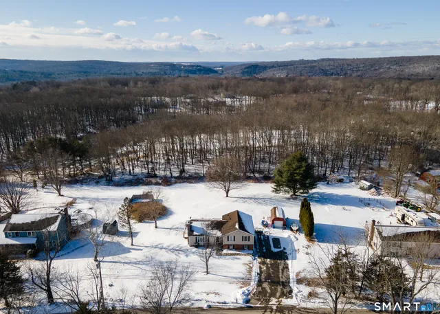 $424,700 | 110 Pautipaug Hill Road, Sprague, CT 06330