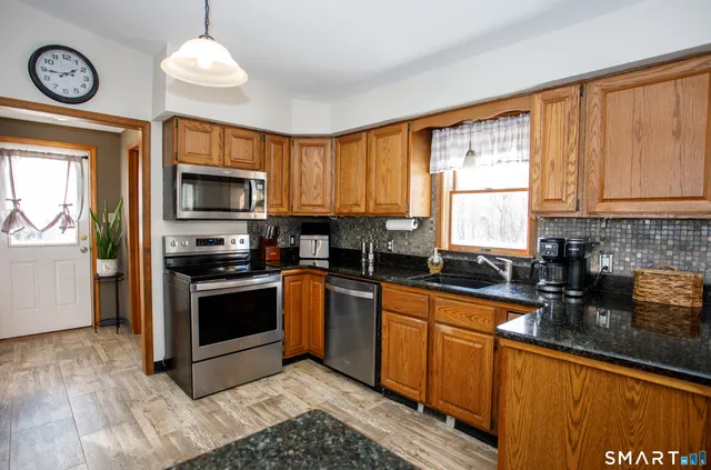 $424,700 | 110 Pautipaug Hill Road, Sprague, CT 06330