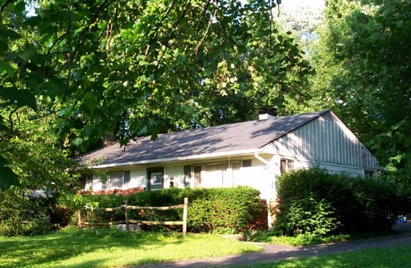 9404 Hunter Road Louisville, KY 40242 - Photo 1 of 1 Primary Photo