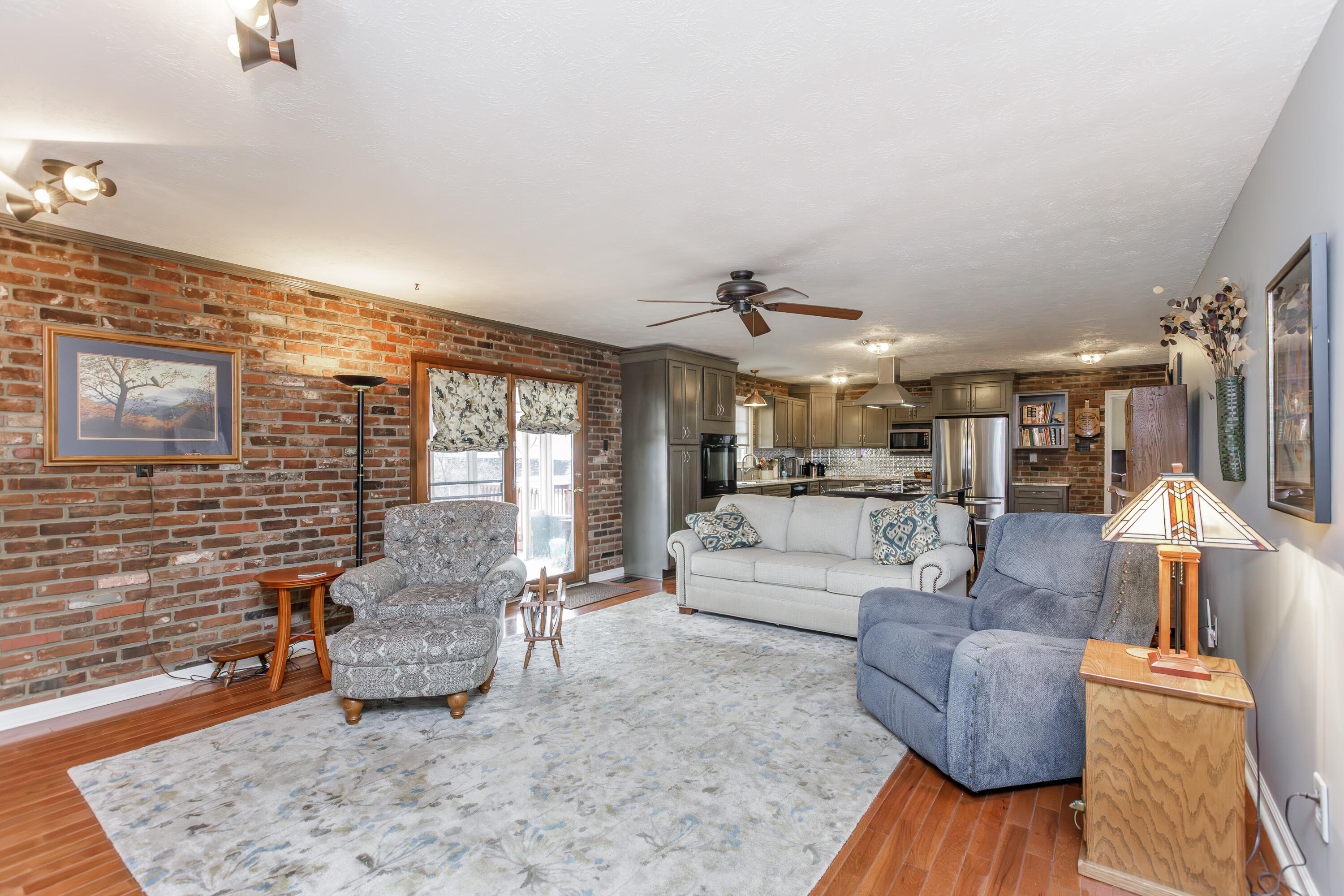 220 Evergreen Road Frankfort, KY 40601 - Photo 12 of 48 1-5