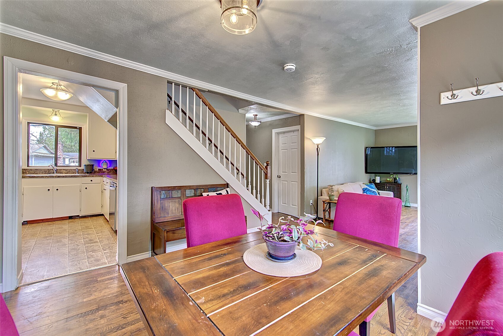 8829 231st Street Southwest Edmonds, WA 98026 - Photo 6 of 34