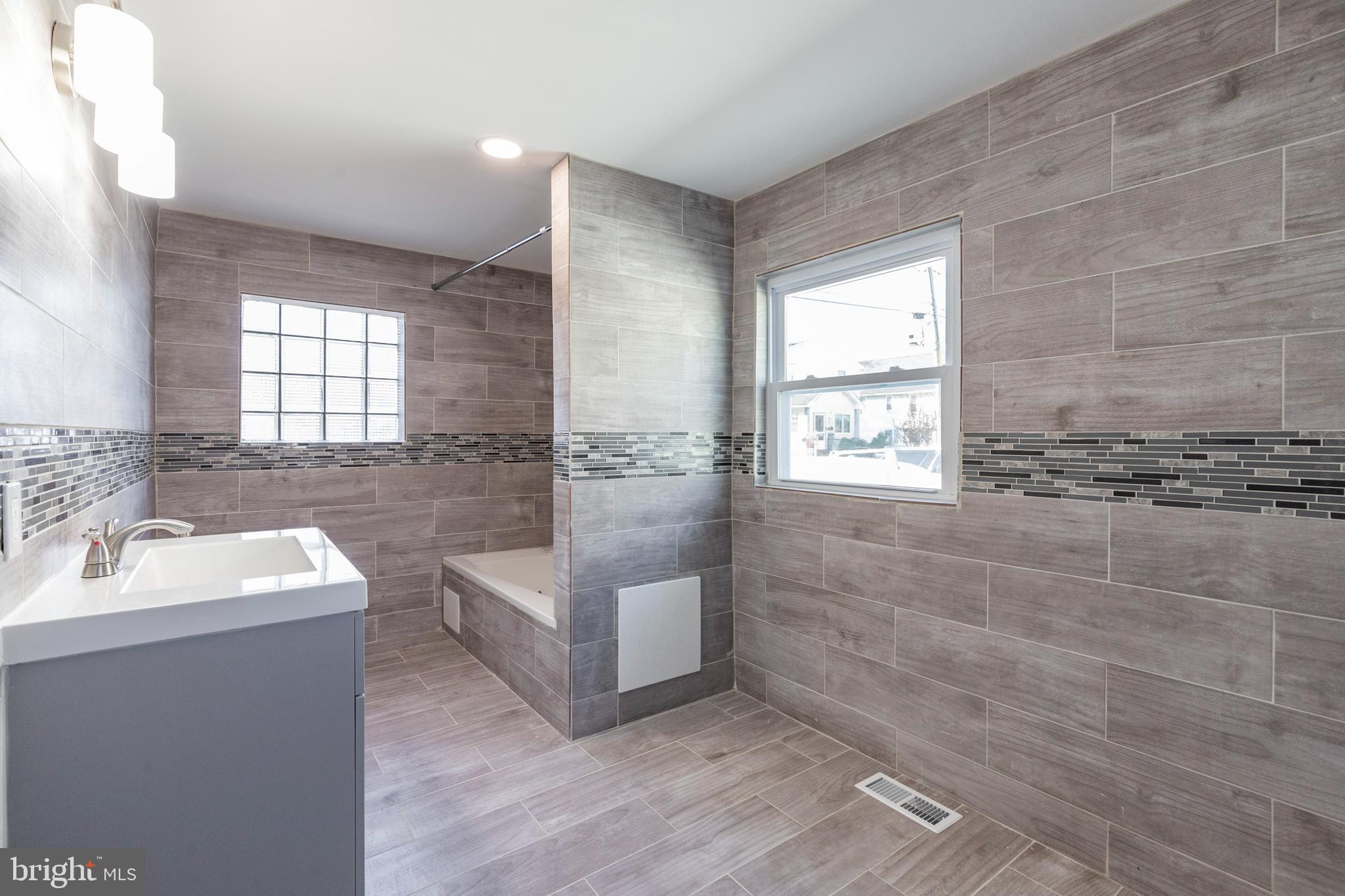 15 Jefferson Street Riverside, NJ 08075 - Photo 11 of 42