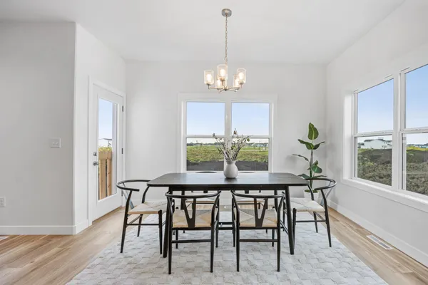 $579,900 | 8378 62nd Street South, Horace, ND 58047