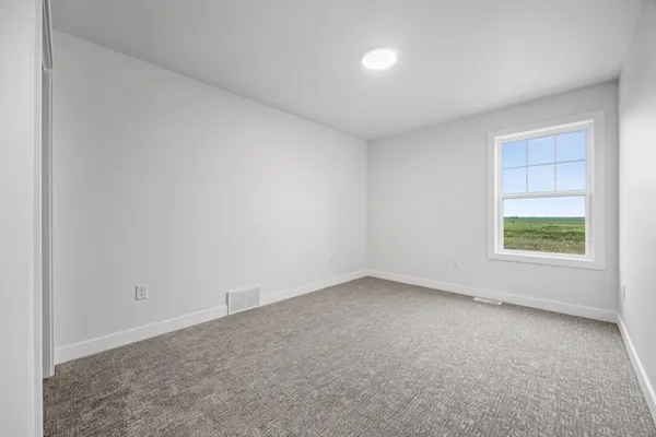 $579,900 | 8378 62nd Street South, Horace, ND 58047