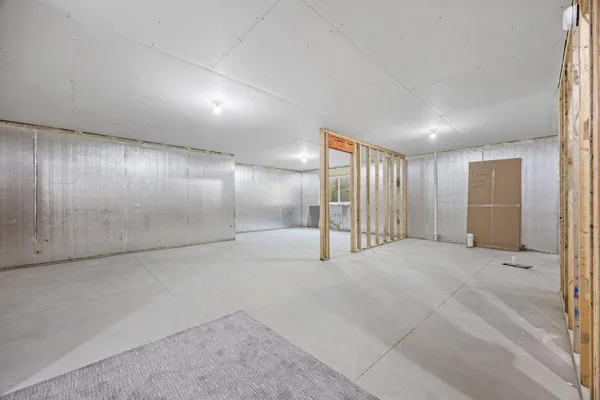 $579,900 | 8378 62nd Street South, Horace, ND 58047
