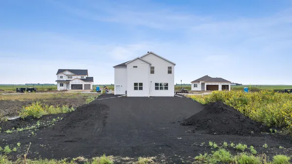 $579,900 | 8378 62nd Street South, Horace, ND 58047