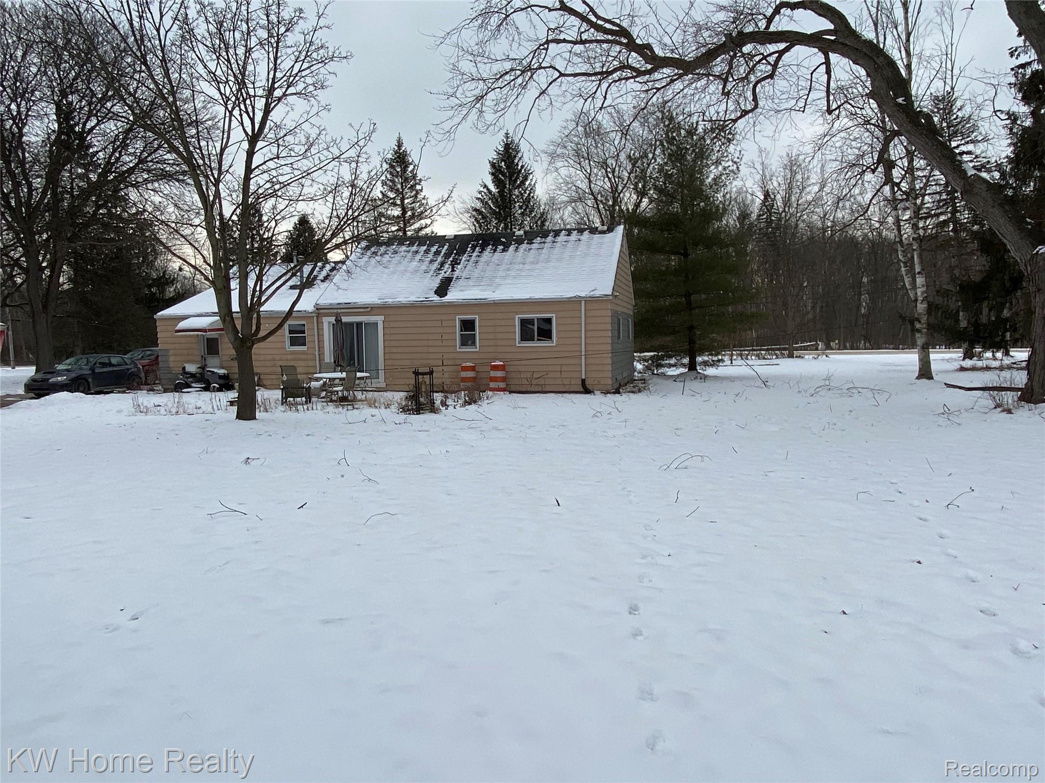 25422 Farmbrook Road Southfield, MI 48034 - Photo 22 of 29 REAR OF HOUSE