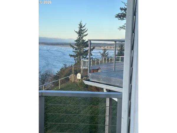 $849,999 | 3912 Sunset Boulevard, Unit A202, Seaside, OR 97138