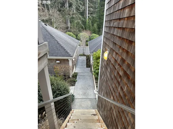 $849,999 | 3912 Sunset Boulevard, Unit A202, Seaside, OR 97138
