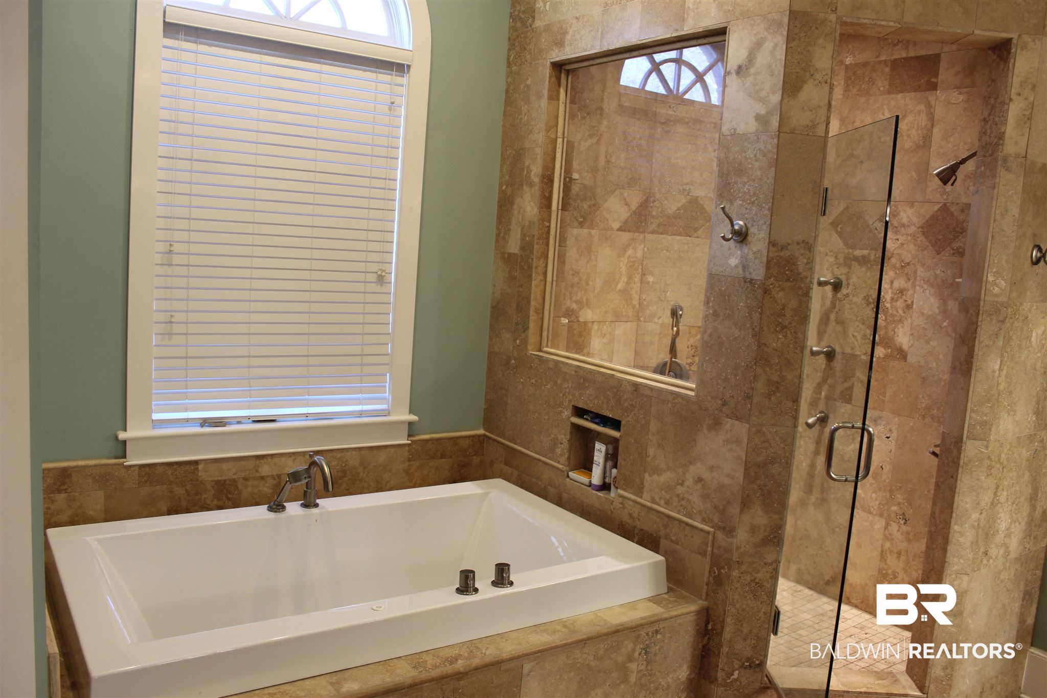 5187 Millhouse Road Gulf Shores, AL 36542 - Photo 32 of 49 Jetted Soaking Tub