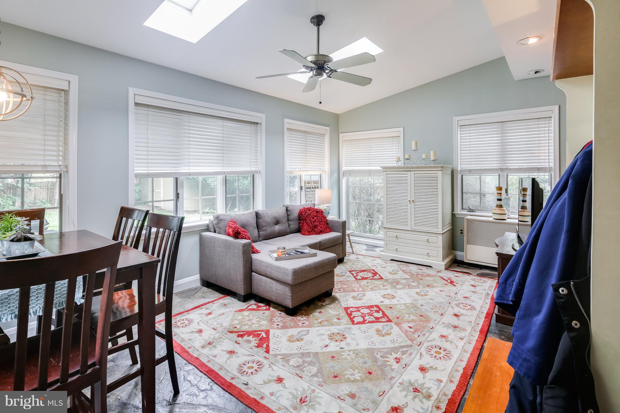 14 Tanglewood Road Baltimore, MD 21228 - Photo 9 of 26 Spacious Family Room w/ sliders to the yard!
