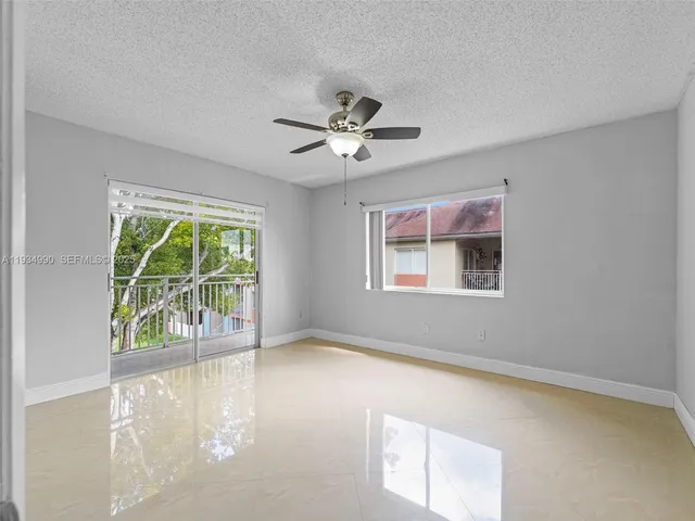 $2,700 | 18870 Northwest 57th Avenue, Unit 308, Hialeah, FL 33015