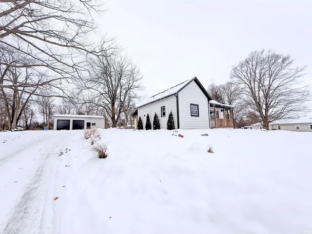$309,900 | 286 East Whitley Street, Churubusco, IN 46723