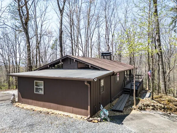 $225,000 | 439 Granny Squirrel Drive, Andrews, NC 28901