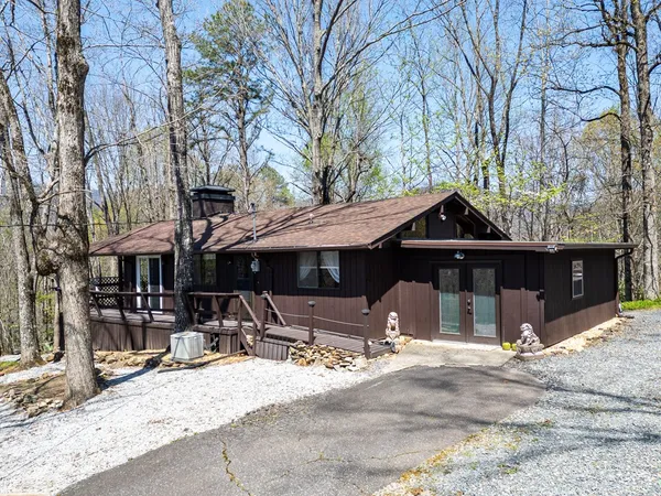 $225,000 | 439 Granny Squirrel Drive, Andrews, NC 28901