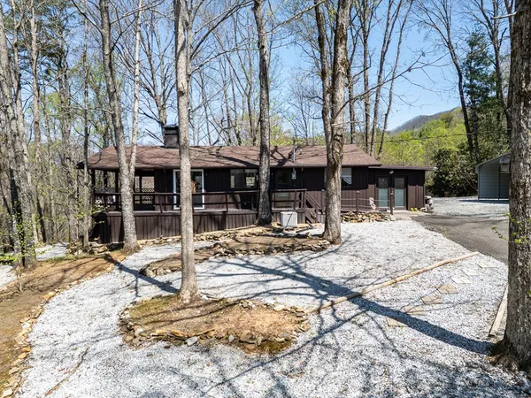 $225,000 | 439 Granny Squirrel Drive, Andrews, NC 28901