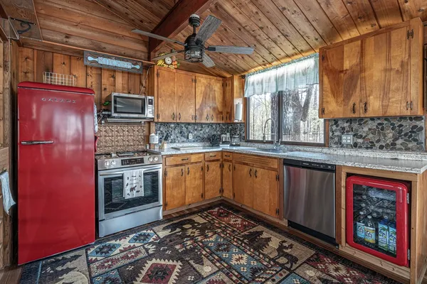 $225,000 | 439 Granny Squirrel Drive, Andrews, NC 28901