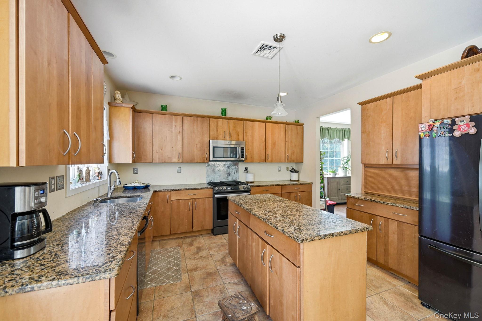 155 Alexander Road Monroe, NY 10950 - Photo 19 of 39