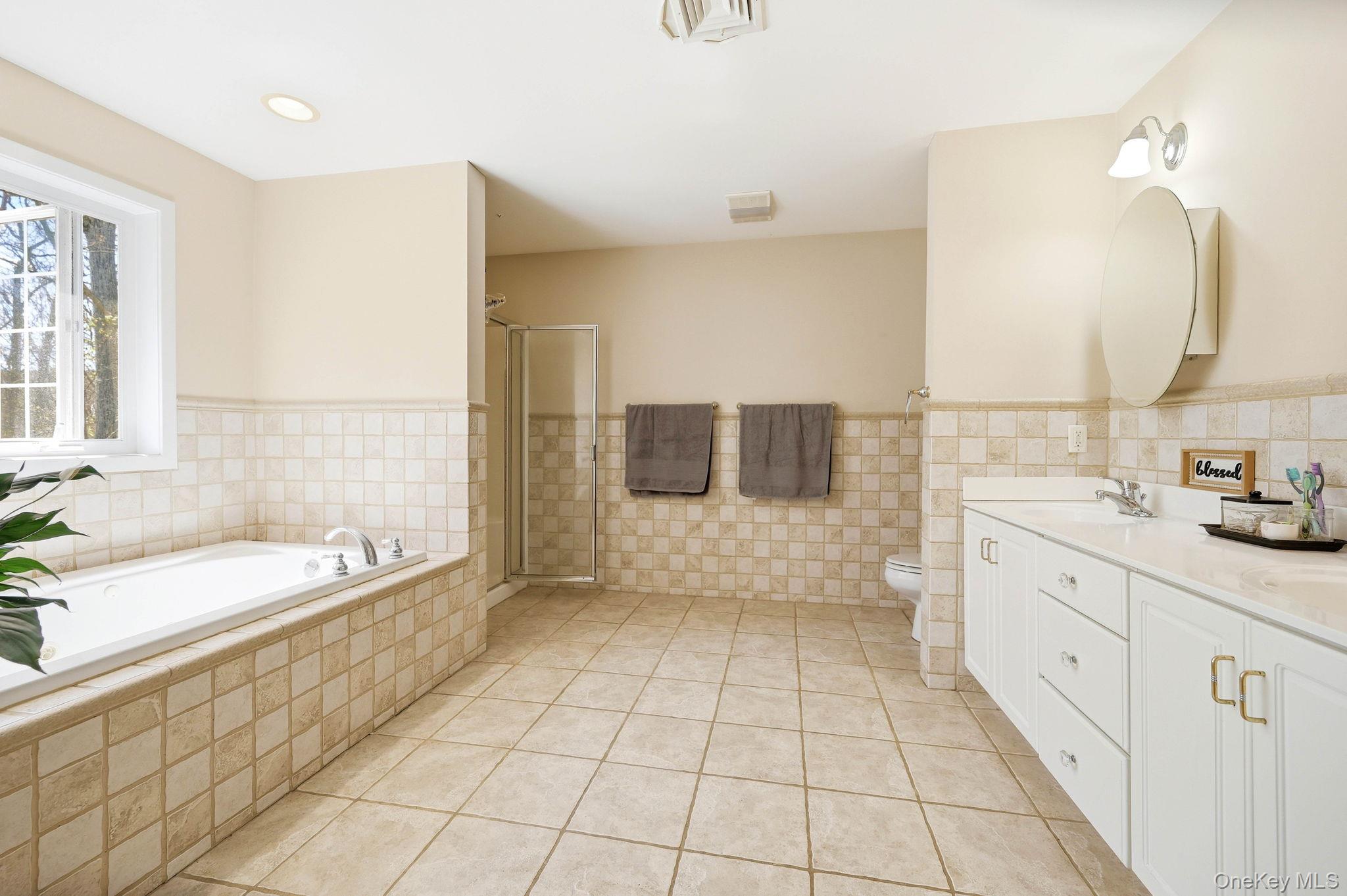 155 Alexander Road Monroe, NY 10950 - Photo 8 of 39