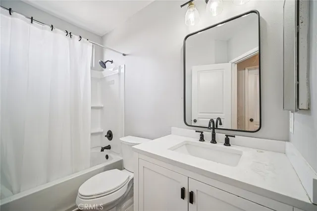 $755,000 | 27740 Elkwood Lane, Castaic, CA 91384