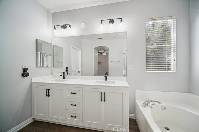 $755,000 | 27740 Elkwood Lane, Castaic, CA 91384