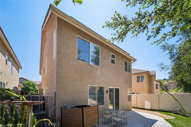 $755,000 | 27740 Elkwood Lane, Castaic, CA 91384