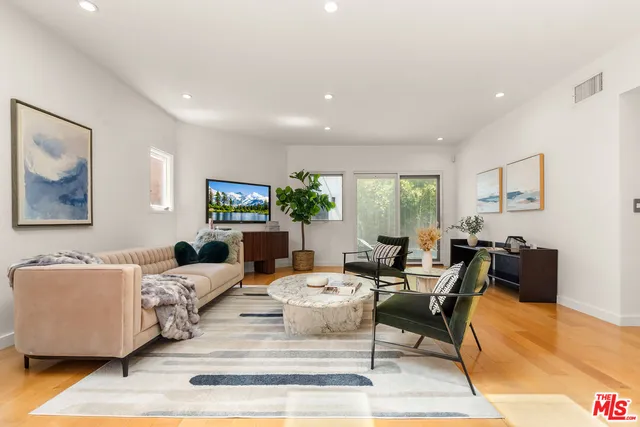 $4,490,000 | 321 South Linden Drive, Beverly Hills, CA 90212