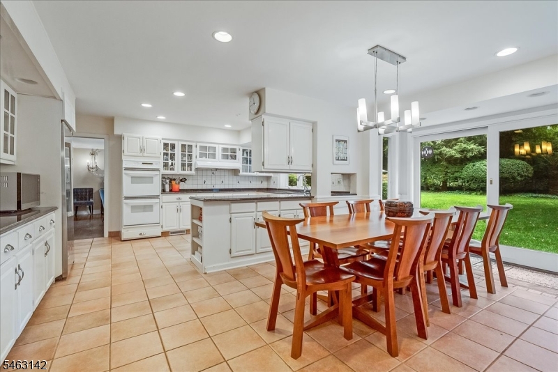 22 Taylor Road Short Hills, NJ 07078 - Photo 12 of 23 Gallery Image 12