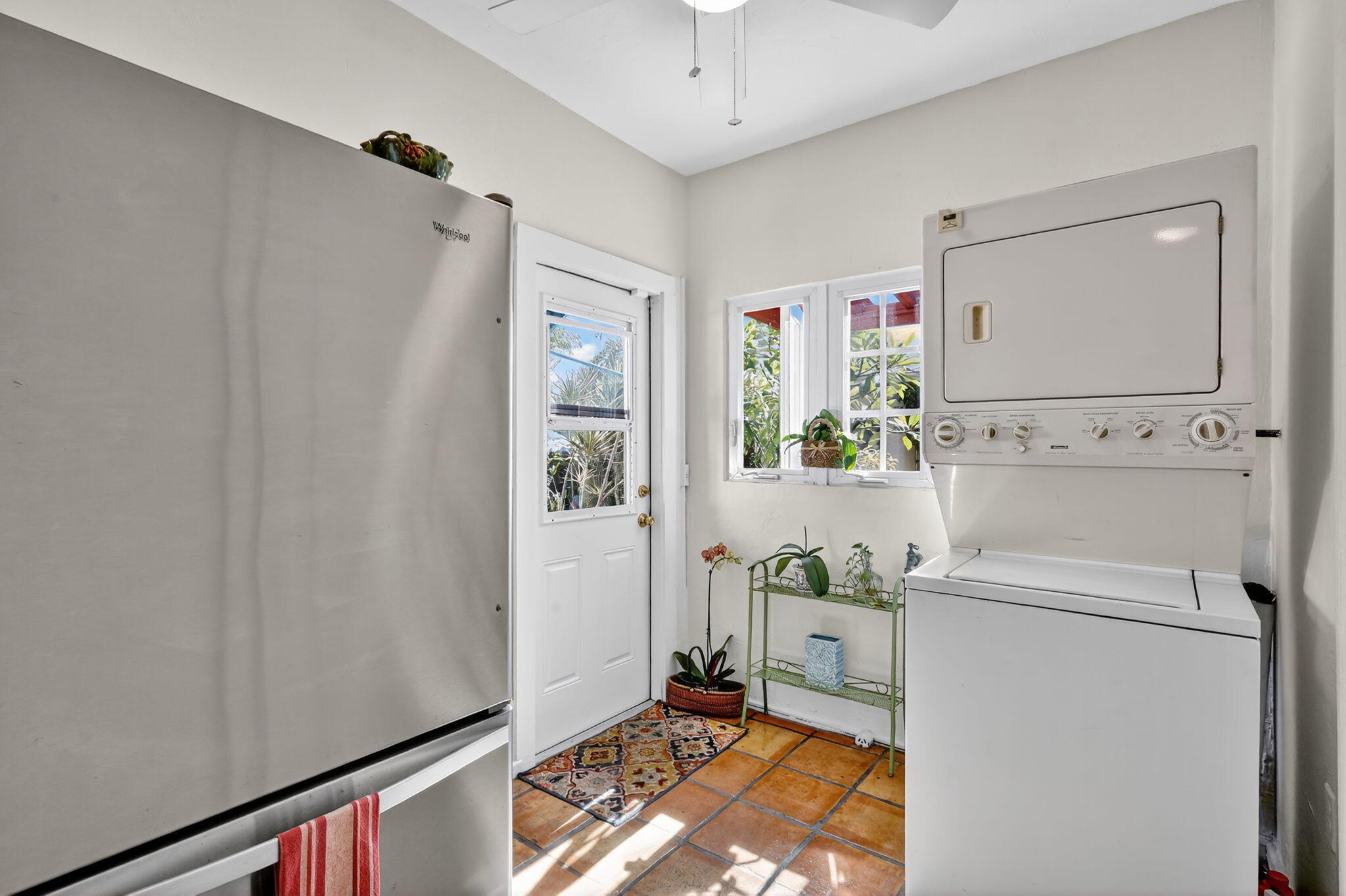 728 Avon Road West Palm Beach, FL 33401 - Photo 18 of 53 17-web-or-mls-_82A5942