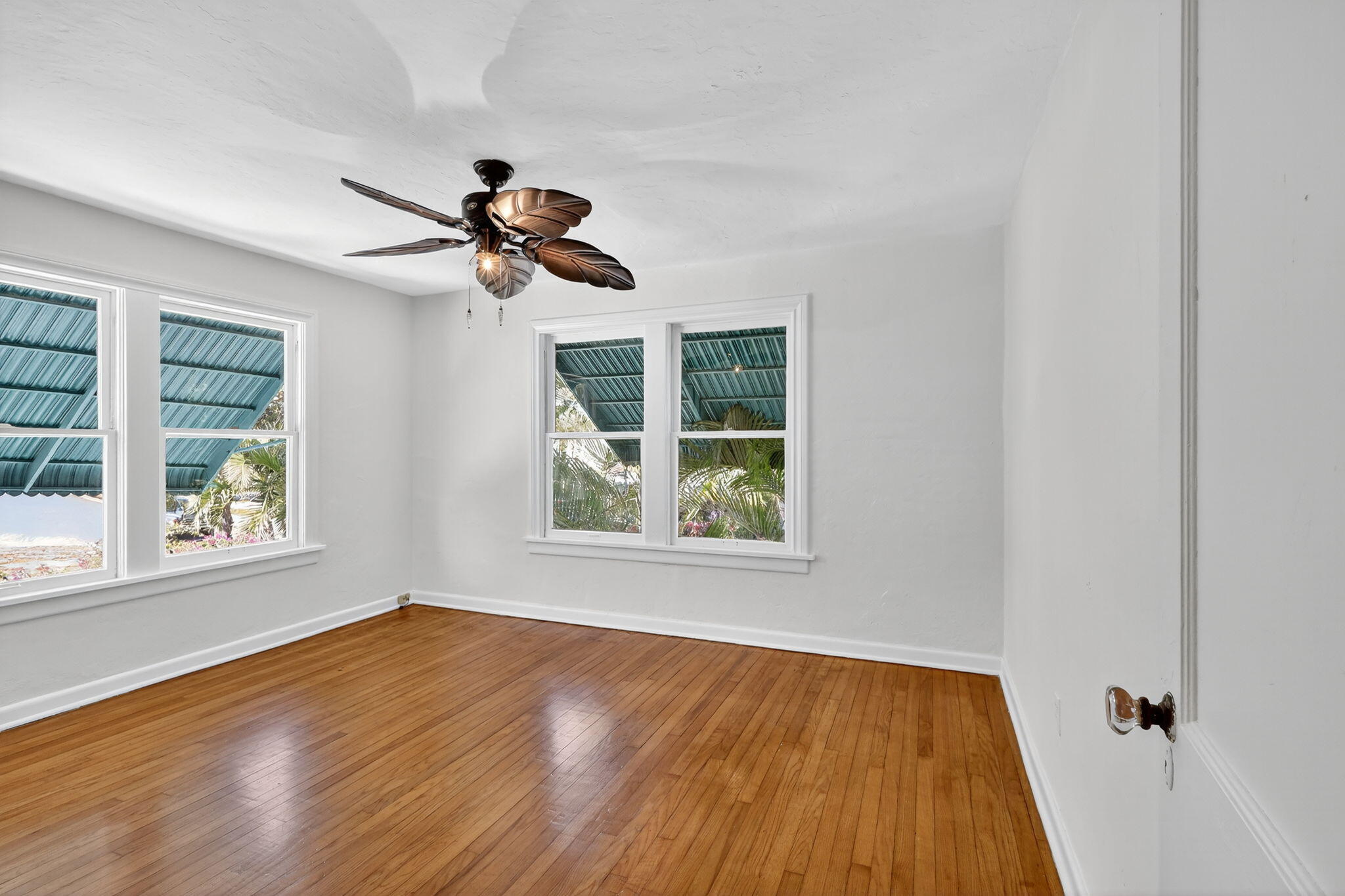 728 Avon Road West Palm Beach, FL 33401 - Photo 30 of 53 28-web-or-mls-_82A5996