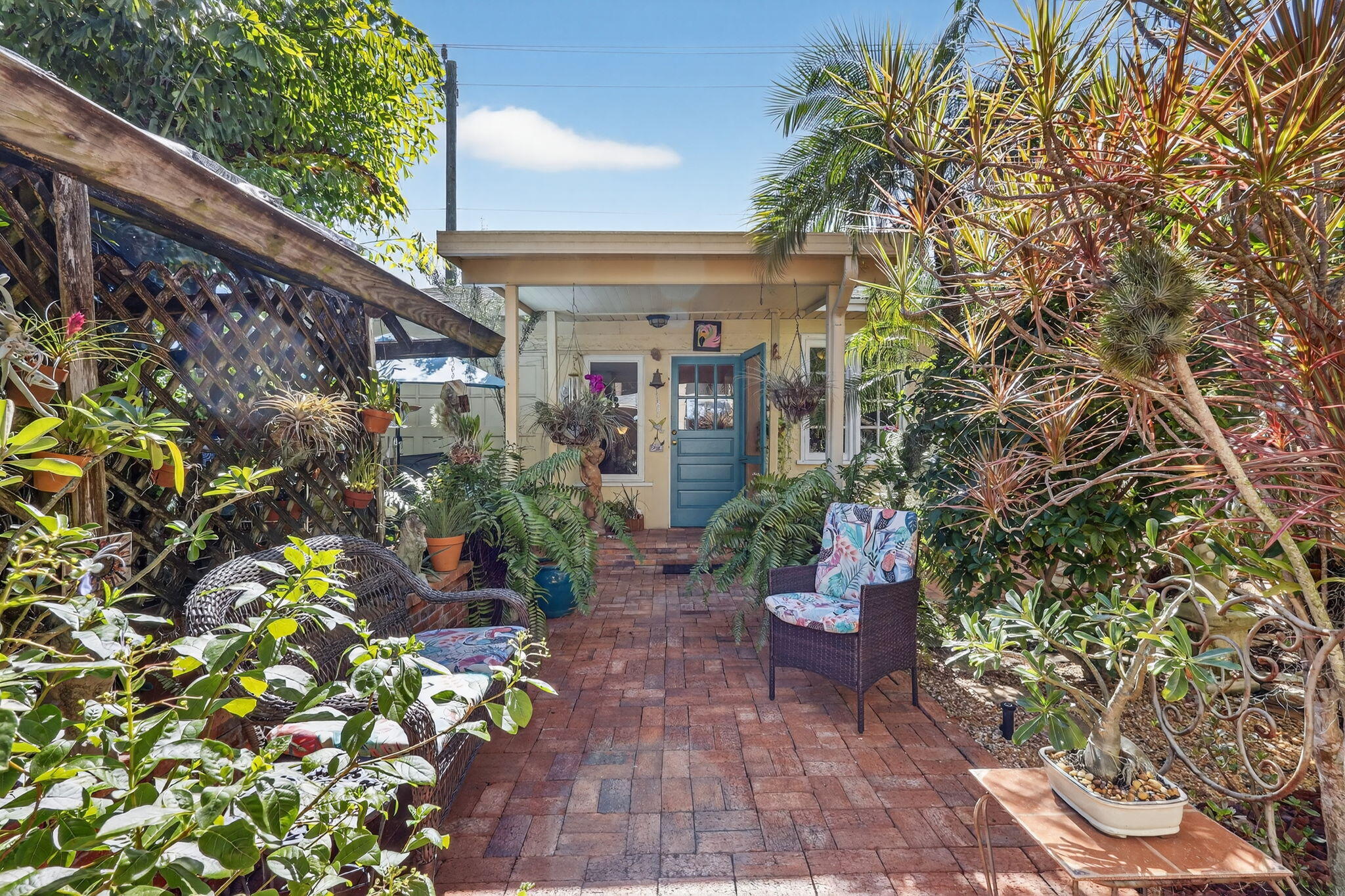 728 Avon Road West Palm Beach, FL 33401 - Photo 33 of 53 42-web-or-mls-_82A6059