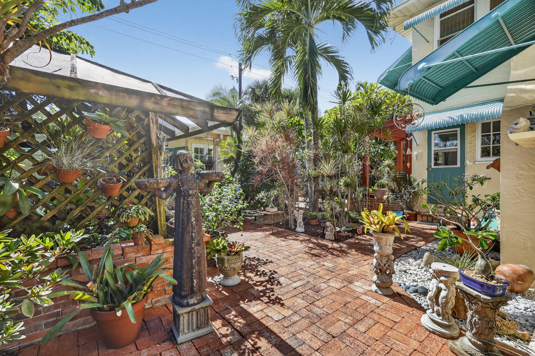 728 Avon Road West Palm Beach, FL 33401 - Photo 37 of 53 39-web-or-mls-_82A6051