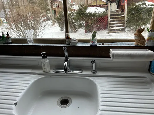 $575,000 | 104 North Winnimere Road, Greensboro, VT 05841