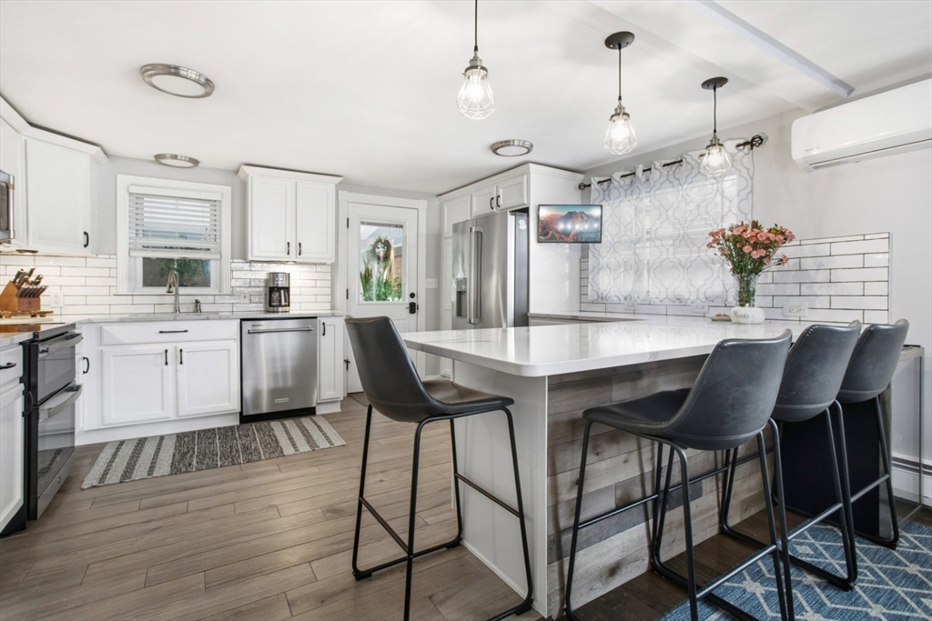 176 Marlborough Road Salem, MA 01970 - Photo 7 of 40