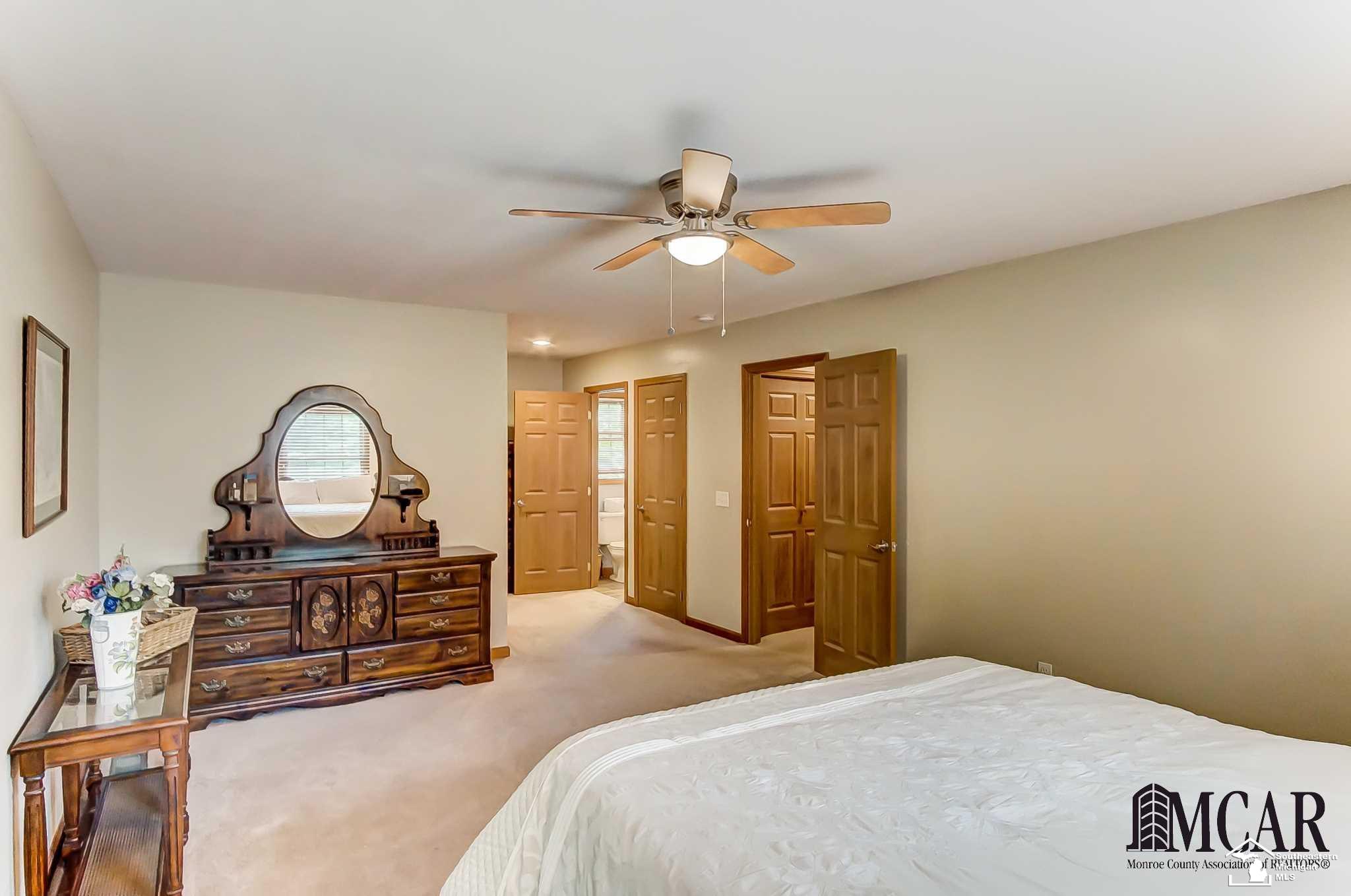 1395 West Dean Road Temperance, MI 48182 - Photo 31 of 45