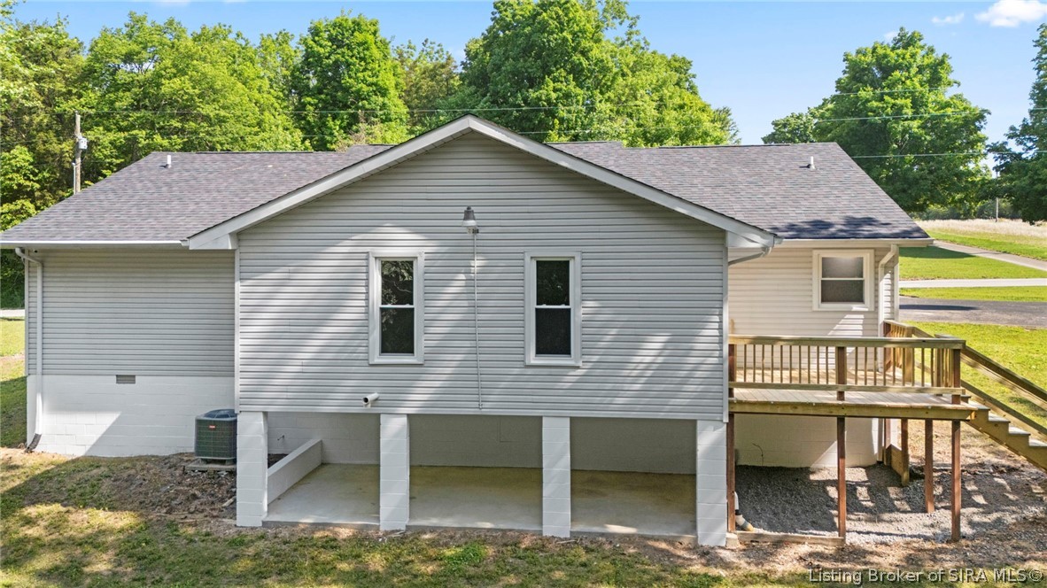 934 East Crothersville Road Austin, IN 47102 - Photo 9 of 37