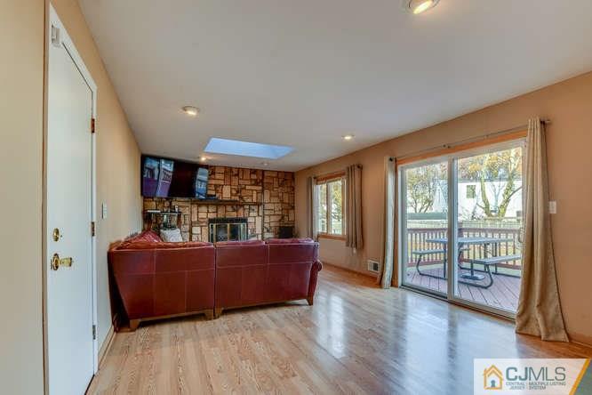71 Deerfield Road East Brunswick, NJ 08816 - Photo 11 of 20 Gallery Image 11