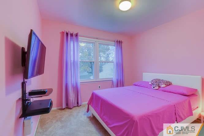 71 Deerfield Road East Brunswick, NJ 08816 - Photo 17 of 20 Gallery Image 17