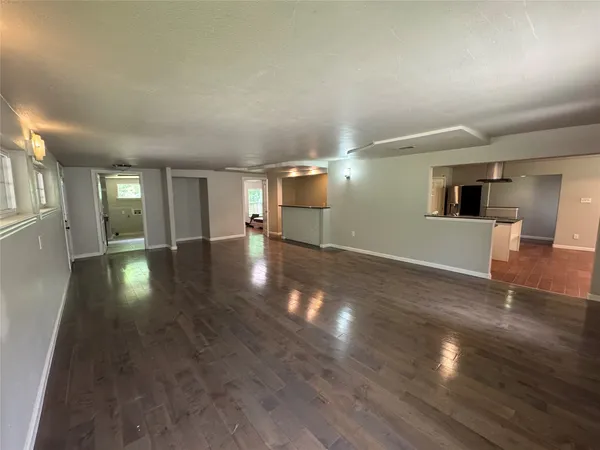 $2,199 | 300 West Covington Drive, Austin, TX 78753