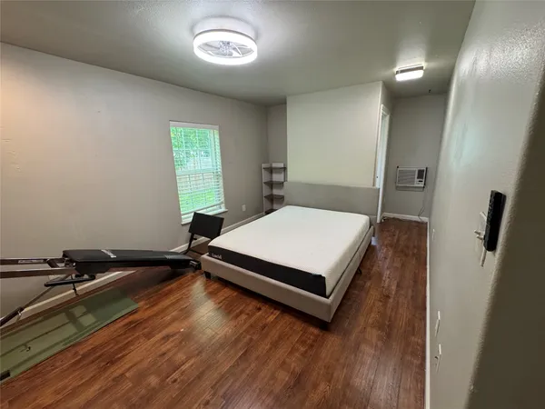 $2,199 | 300 West Covington Drive, Austin, TX 78753