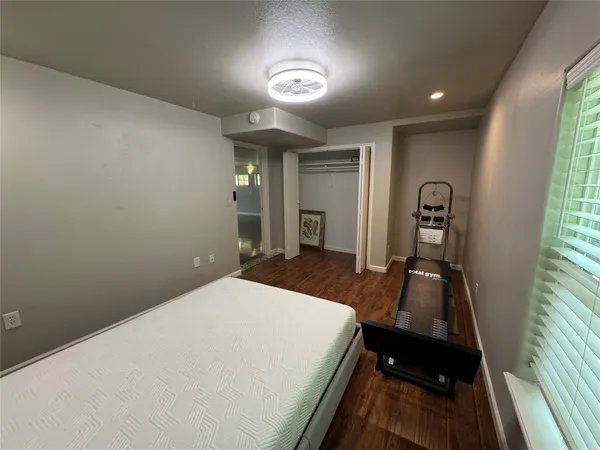 $2,199 | 300 West Covington Drive, Austin, TX 78753