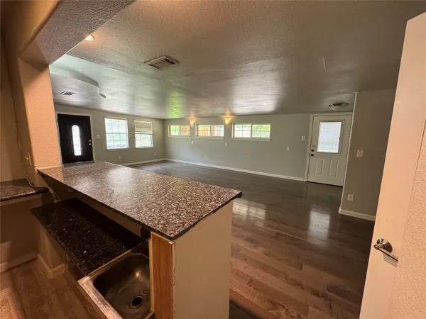 $2,199 | 300 West Covington Drive, Austin, TX 78753