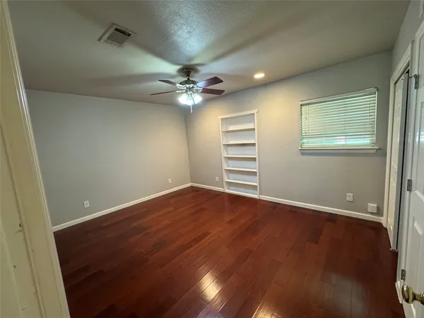 $2,199 | 300 West Covington Drive, Austin, TX 78753
