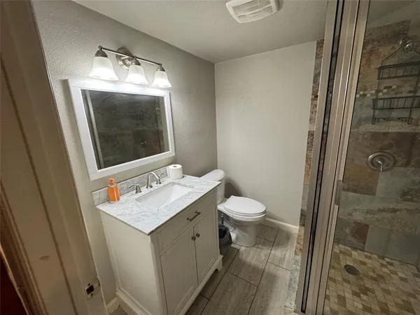 $2,199 | 300 West Covington Drive, Austin, TX 78753