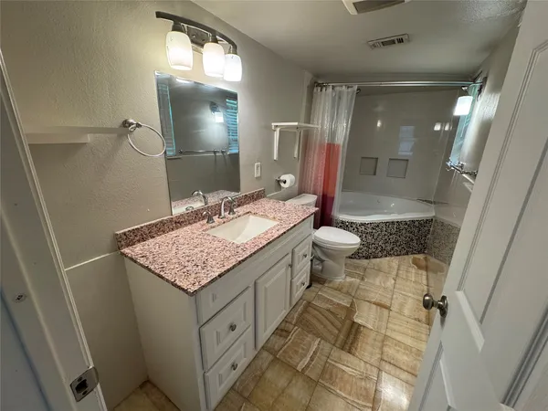 $2,199 | 300 West Covington Drive, Austin, TX 78753