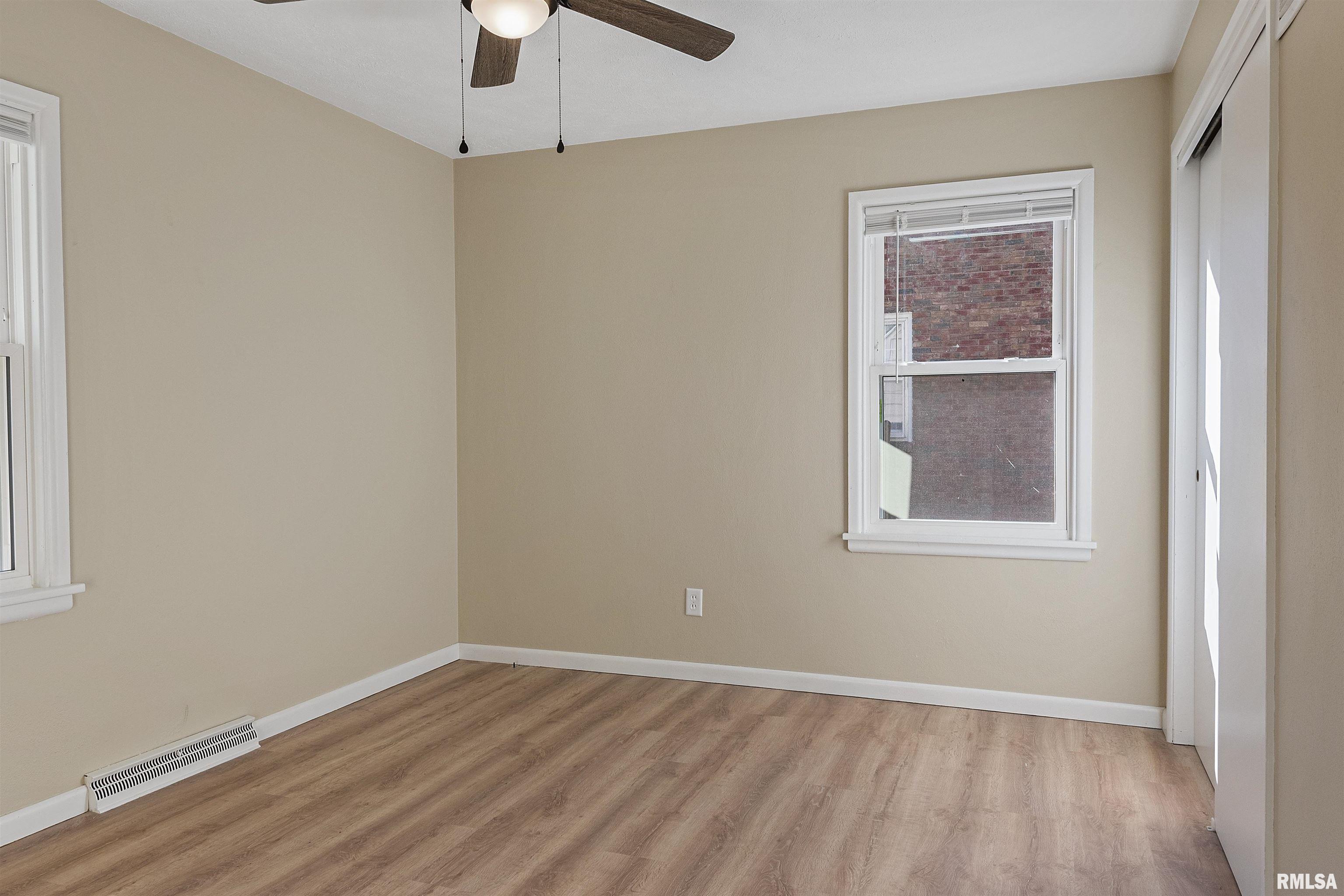 1200 South Walnut Street Springfield, IL 62704 - Photo 15 of 32 Gallery Image 15