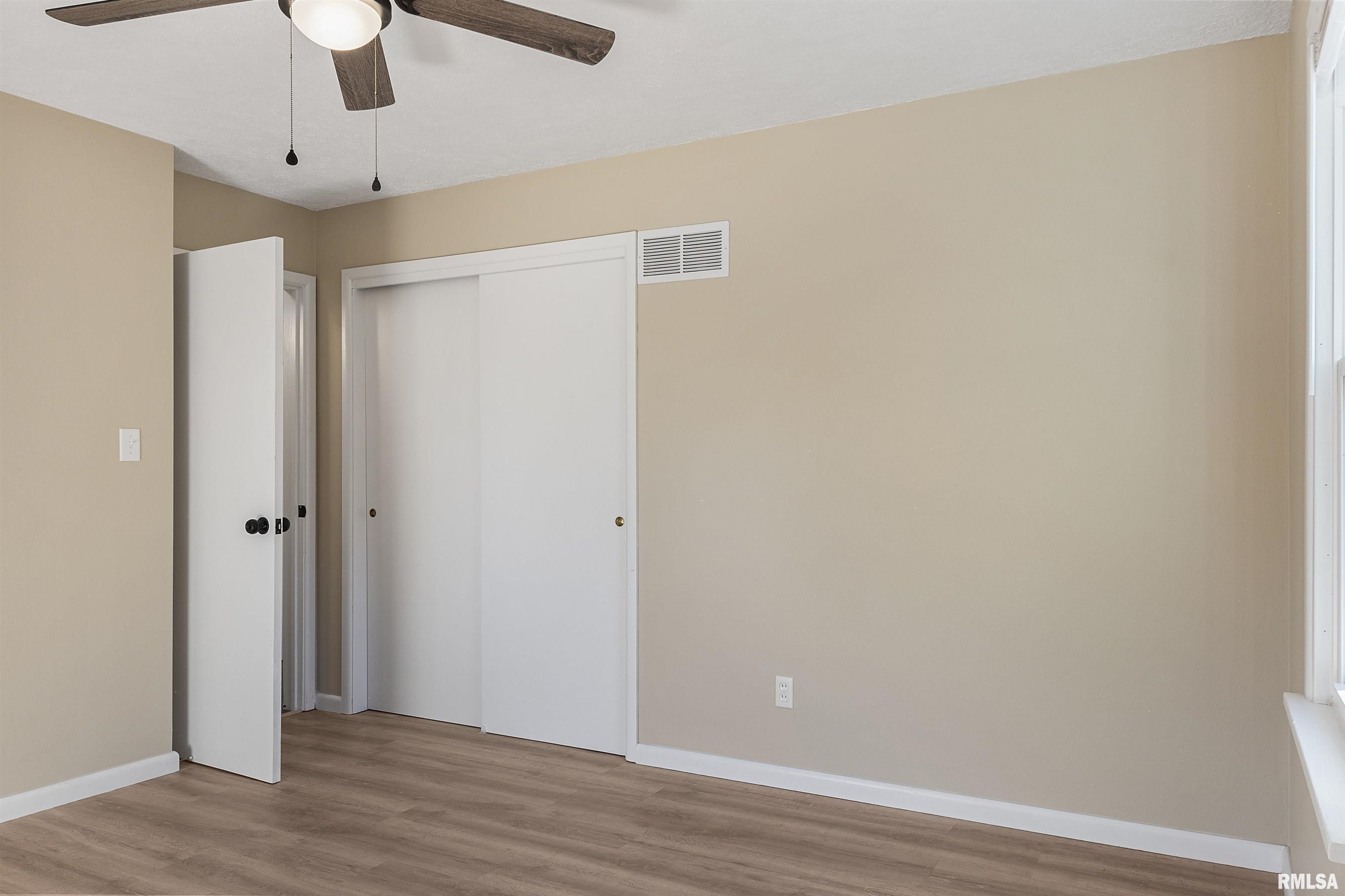 1200 South Walnut Street Springfield, IL 62704 - Photo 16 of 32 Gallery Image 16